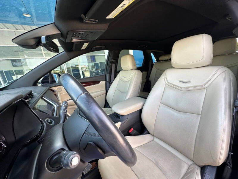 2017 Cadillac XT5 Premium Luxury