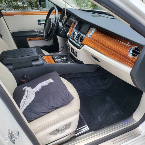 2011 Rolls-Royce Ghost