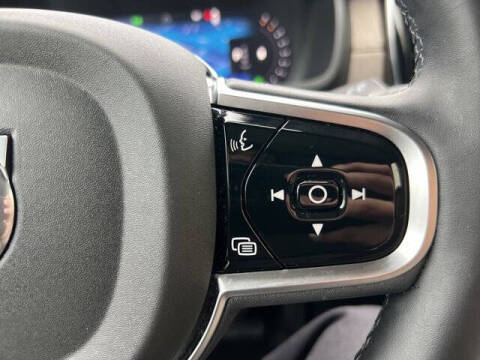 2025 Volvo XC90 B6 Plus Bright Theme 6P