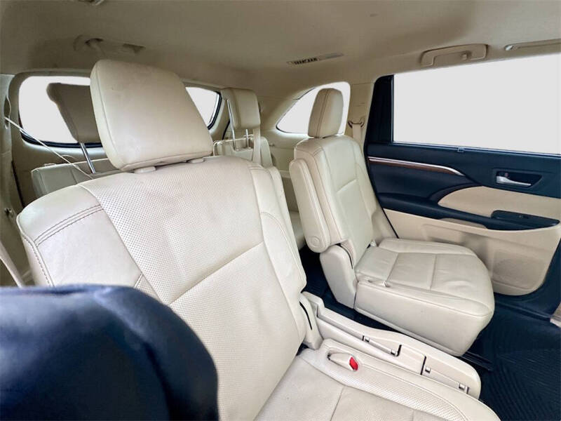 2017 Toyota Highlander Limited Platinum