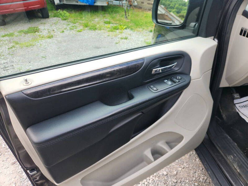 2016 Dodge Grand Caravan American Value Package