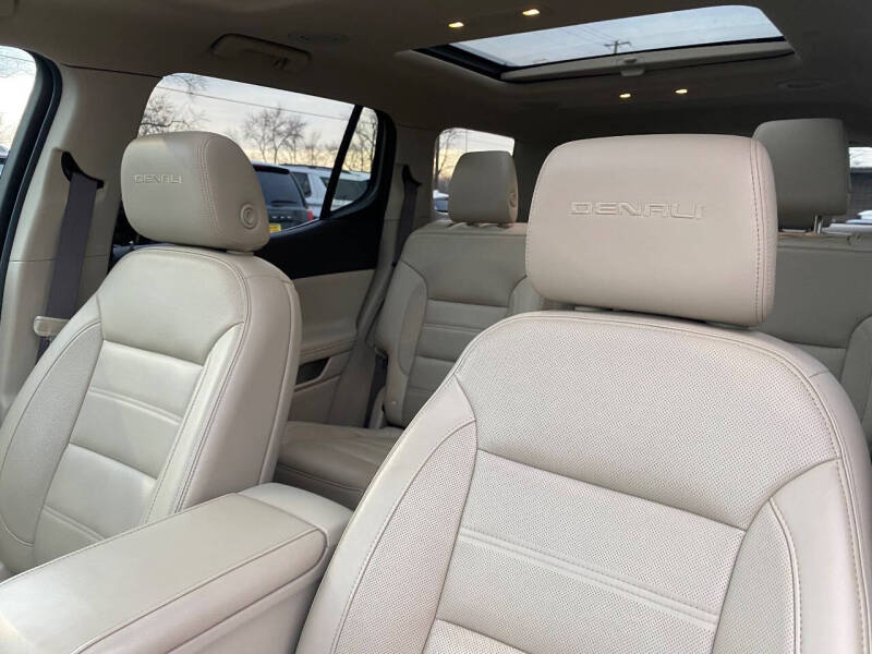 2019 GMC Acadia Denali
