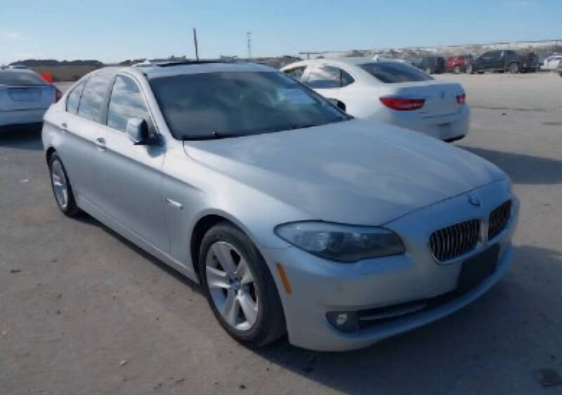 2013 BMW 5 Series 528i