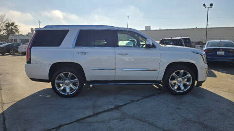 2020 Cadillac Escalade Luxury