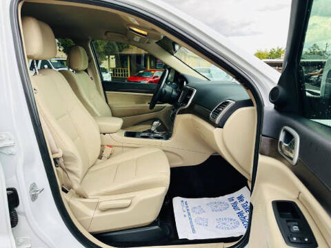 2018 Jeep Grand Cherokee Laredo