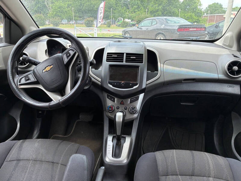 2013 Chevrolet Sonic LT Auto