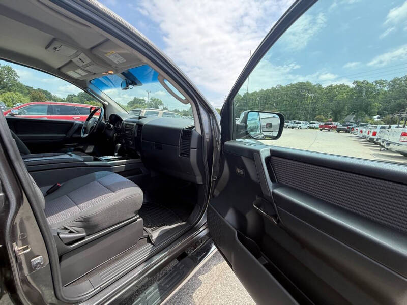 2011 Nissan Titan
