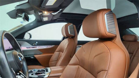 2023 BMW 7 Series 740i