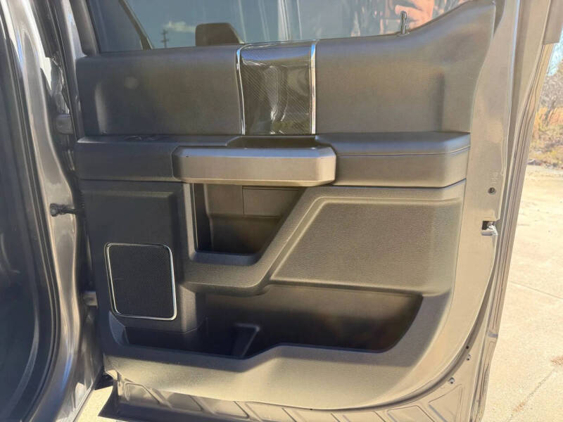 2022 Ford F-450 Super Duty Platinum