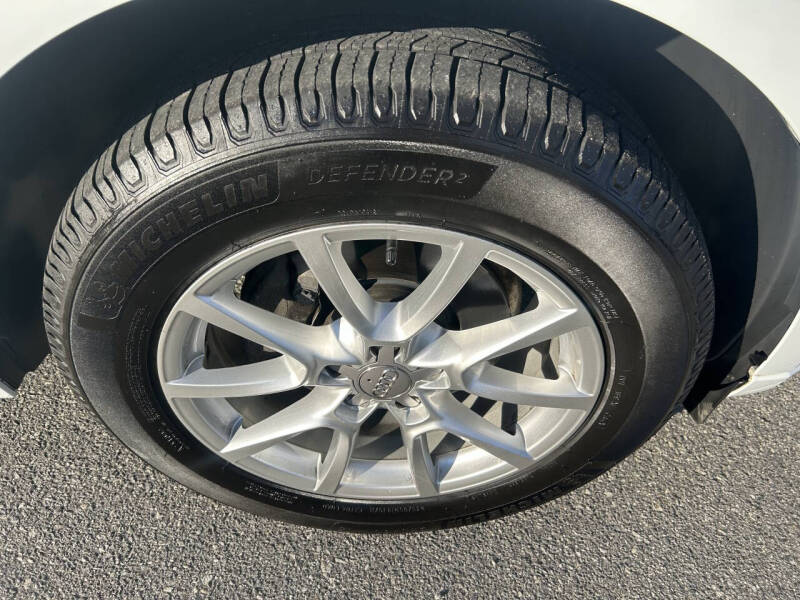 2012 Audi Q5 2.0T quattro Premium