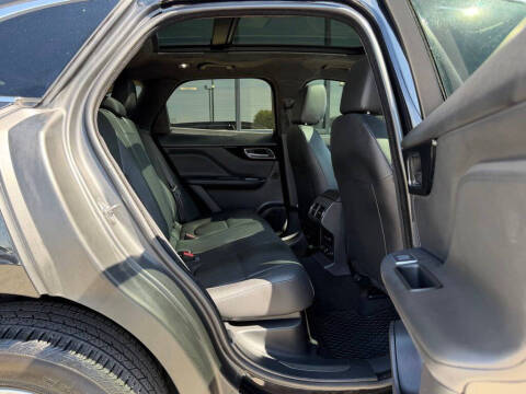 2019 Jaguar F-PACE 25t Premium