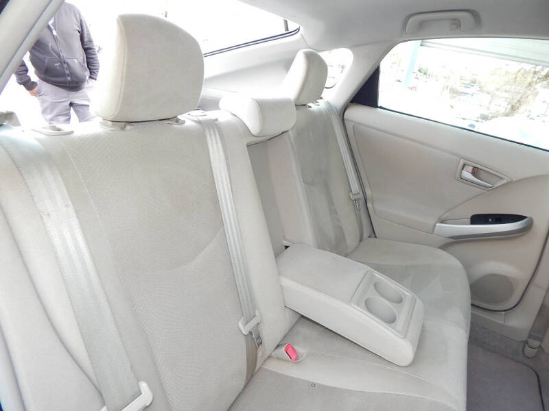 2011 Toyota Prius Two