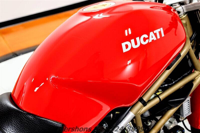 1998 Ducati 900
