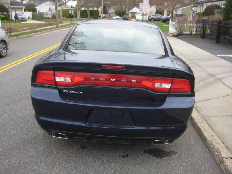 2013 Dodge Charger SE