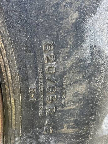 1994 John Deere 8300