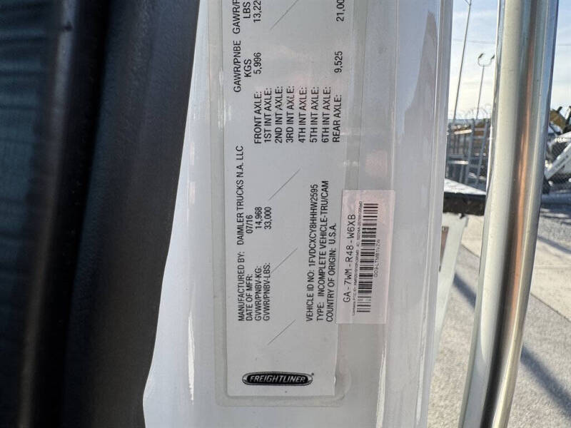 2017 Freightliner M2 106