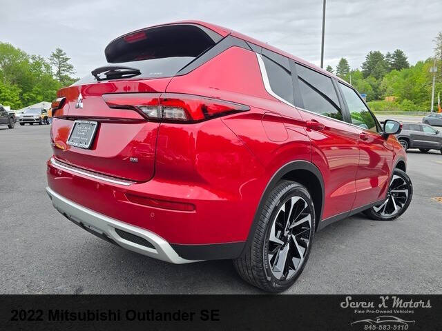 2022 Mitsubishi Outlander SE