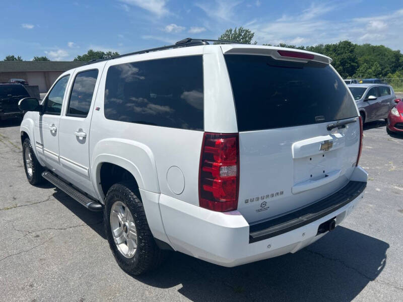 2011 Chevrolet Suburban LT