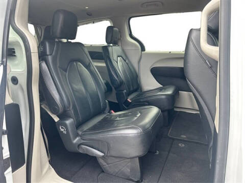 2020 Chrysler Pacifica Touring L