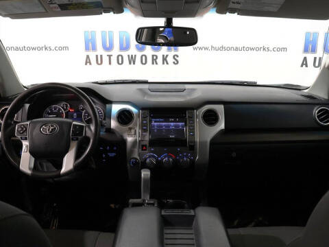 2017 Toyota Tundra SR5