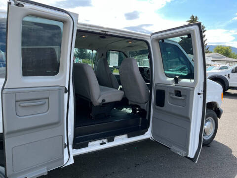 2006 Ford E-Series E-350 SD XLT
