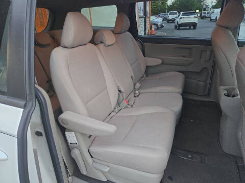 2021 Kia Sedona LX