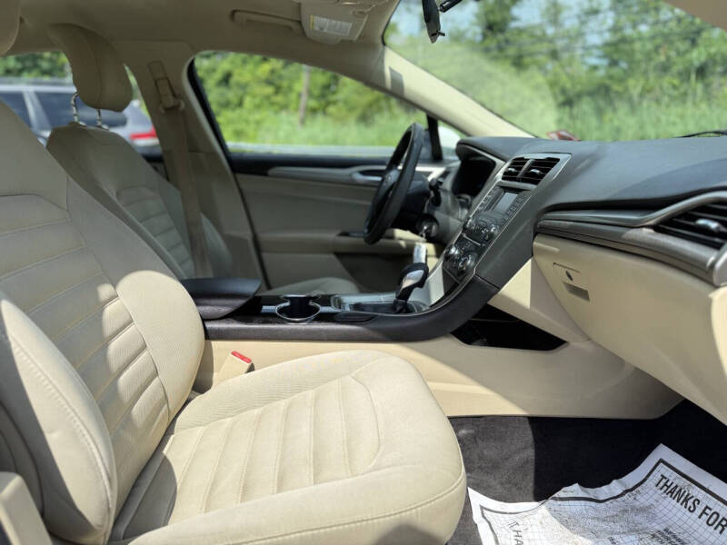 2015 Ford Fusion SE