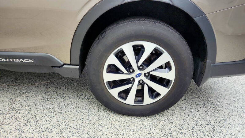 2022 Subaru Outback Premium