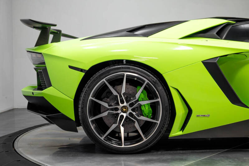 2015 Lamborghini Aventador LP 700-4