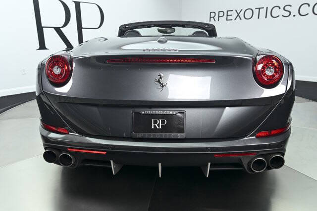 2016 Ferrari California T