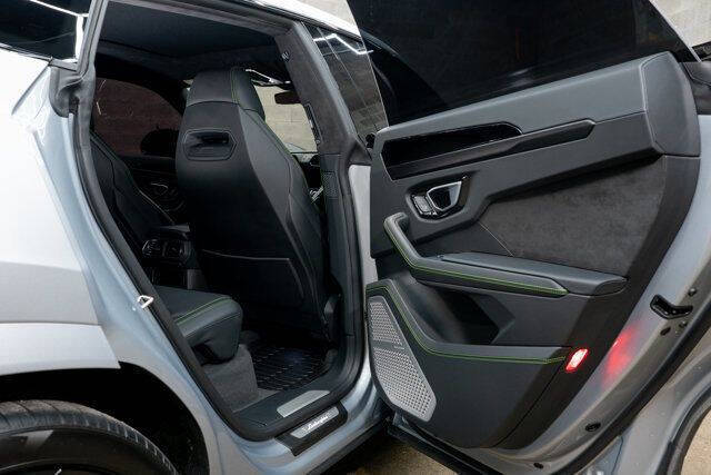 2022 Lamborghini Urus