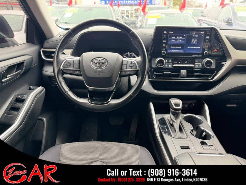 2021 Toyota Highlander LE