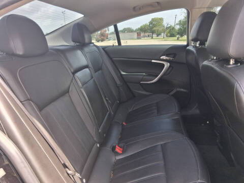 2012 Buick Regal Premium 1