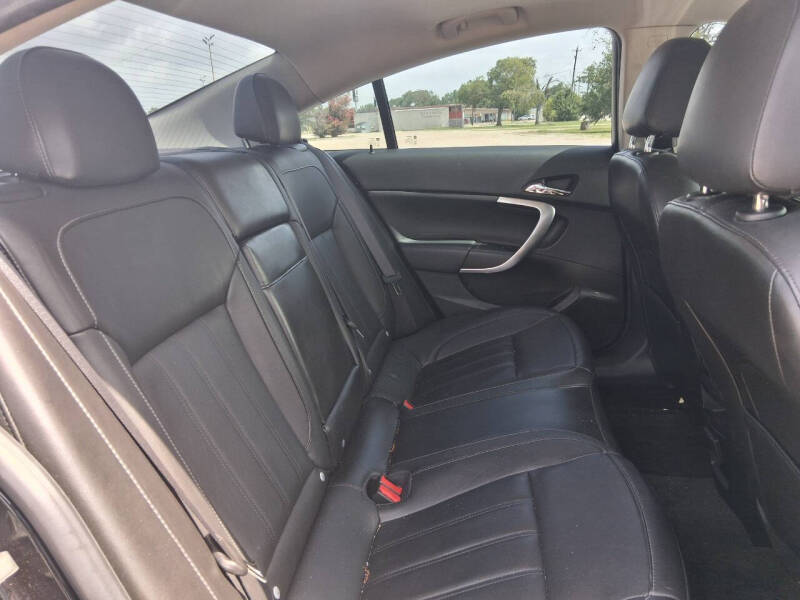 2012 Buick Regal Premium 1