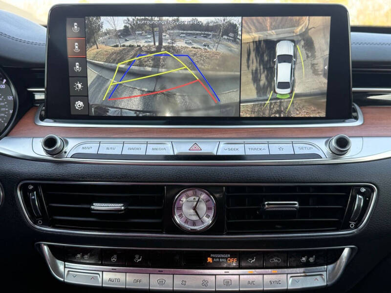 2020 Kia K900 Luxury