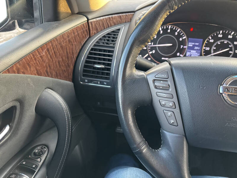 2017 Nissan Armada SV