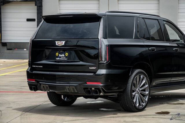 2025 Cadillac Escalade-V
