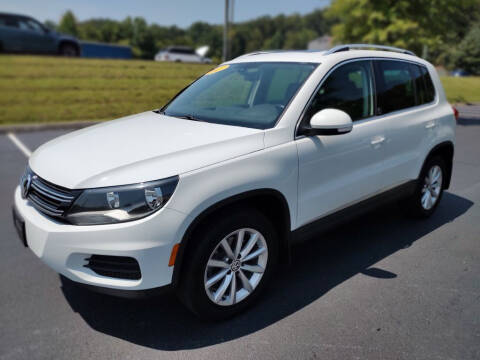 2017 Volkswagen Tiguan for sale at Automobile Gurus LLC in Knoxville TN