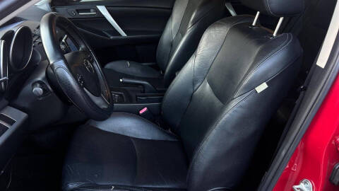 2013 Mazda MAZDA3 i Grand Touring