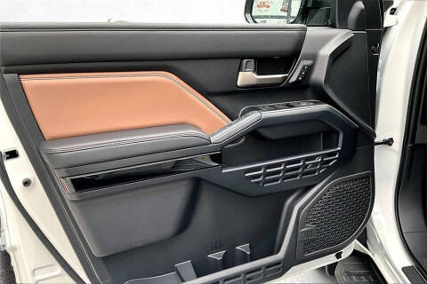 2025 Toyota 4Runner Limited HV