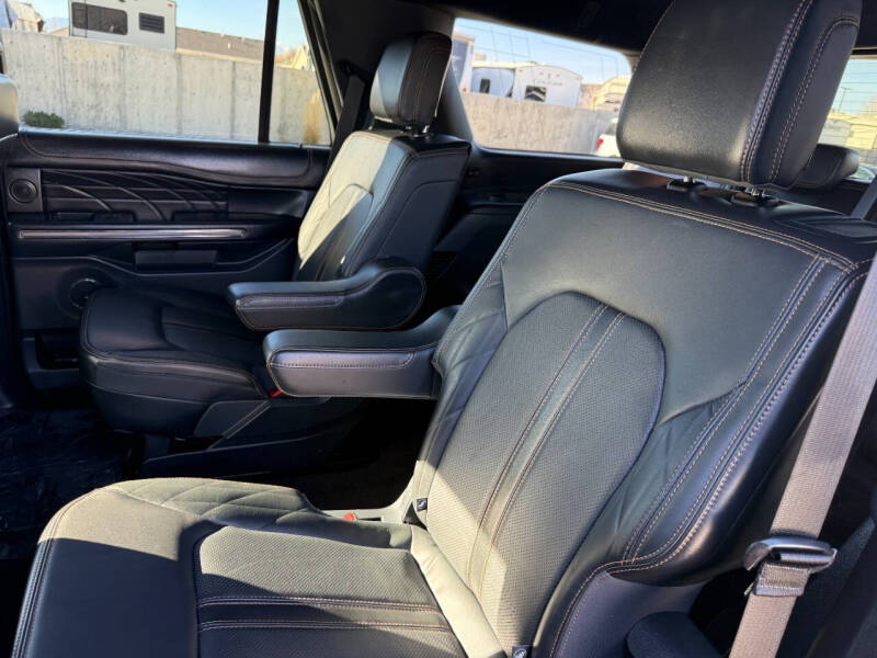 2023 Ford Expedition Platinum