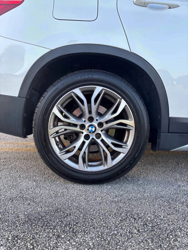 2017 BMW X1 sDrive28i
