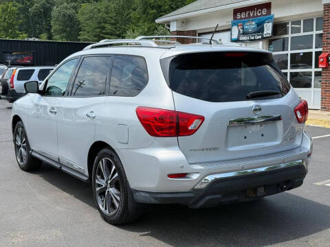 2017 Nissan Pathfinder Platinum