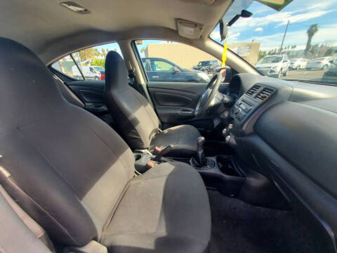2014 Nissan Versa 1.6 S