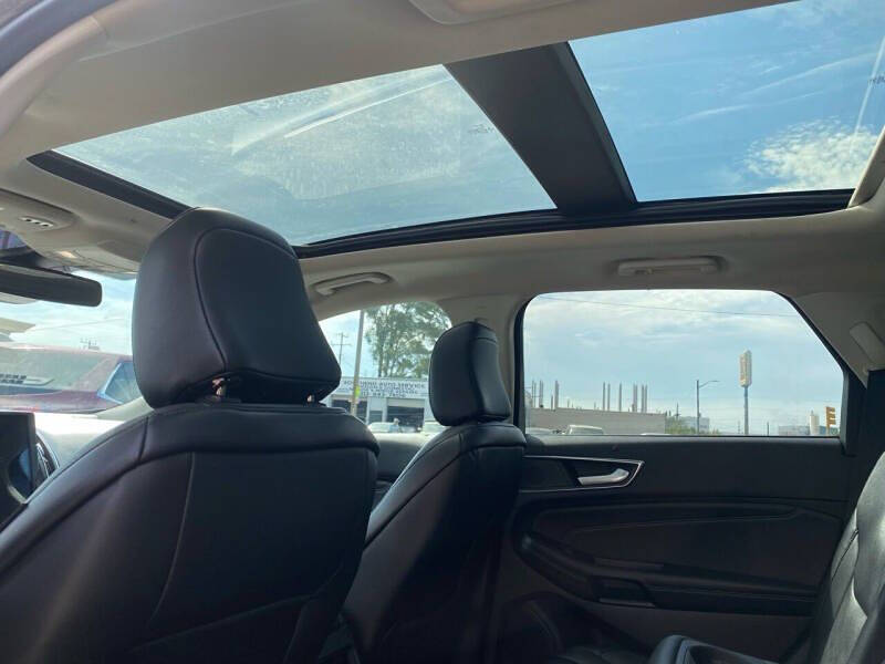 2021 Ford Edge Titanium