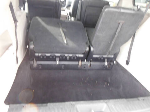 2011 Chrysler Town and Country Touring-L