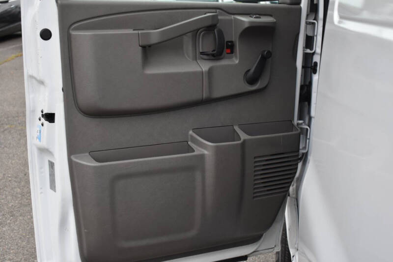 2018 Chevrolet Express 2500