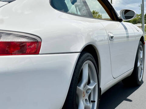 2004 Porsche 911 Carrera