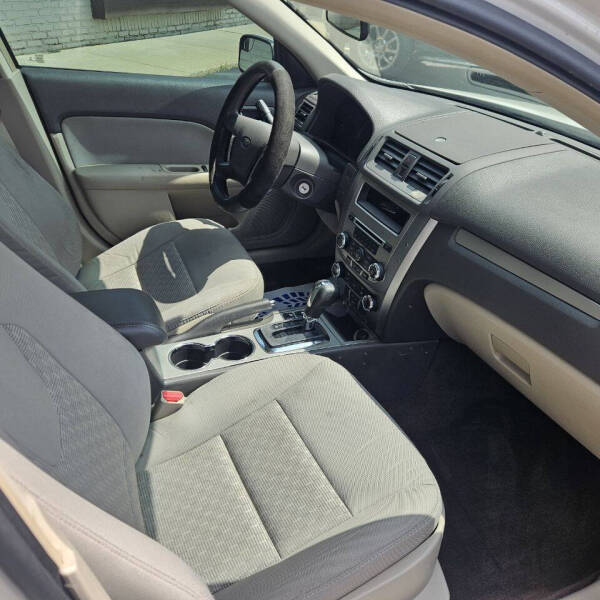 2012 Ford Fusion SE