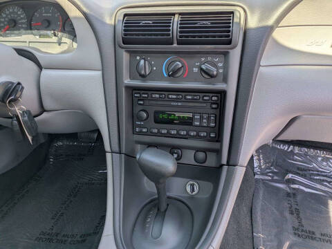 2003 Ford Mustang